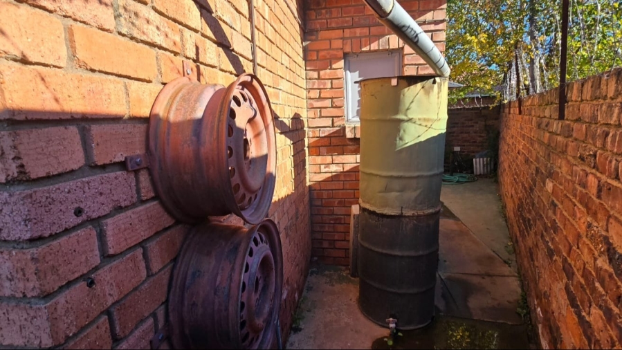 2 Bedroom Property for Sale in Koffiefontein Free State